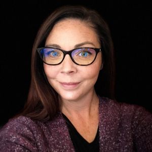 JoelleHeadShot